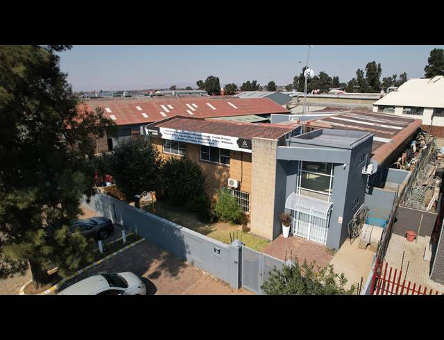 111M² MINI FACTORY TO LET IN ALRODE SOUTH
